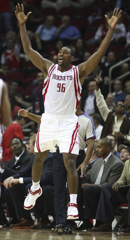 关于波尔图训练开放日，转会期豪取连胜引欢呼，NBA常规赛在即，临场指挥获称赞的信息